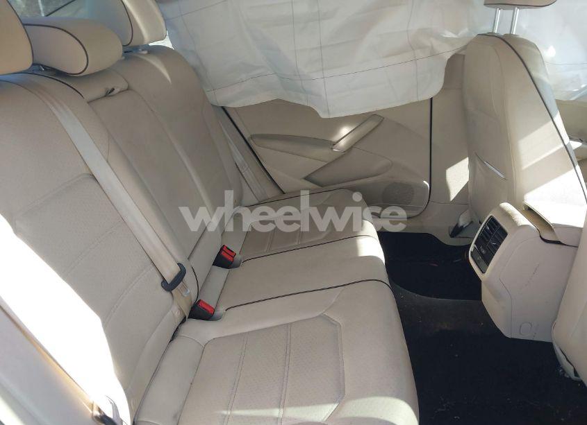 Photo 8 of 2016 Volkswagen Passat 1.8T SE (VIN 1VWBT7A33GC027734)