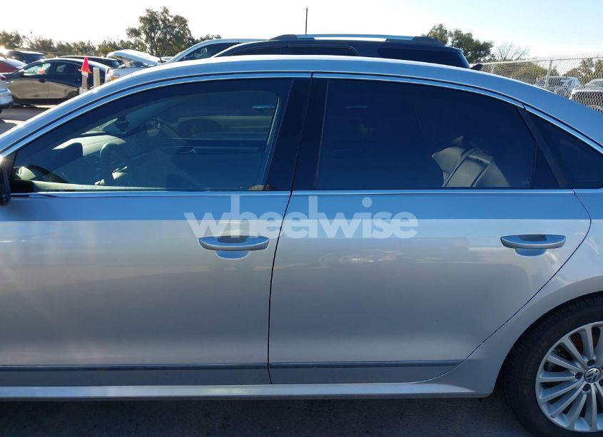 Photo 14 of 2016 Volkswagen Passat 1.8T SE (VIN 1VWBT7A33GC043237)