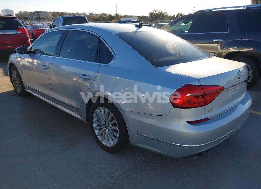 Photo 3 of 2016 Volkswagen Passat 1.8T SE (VIN 1VWBT7A33GC043237)