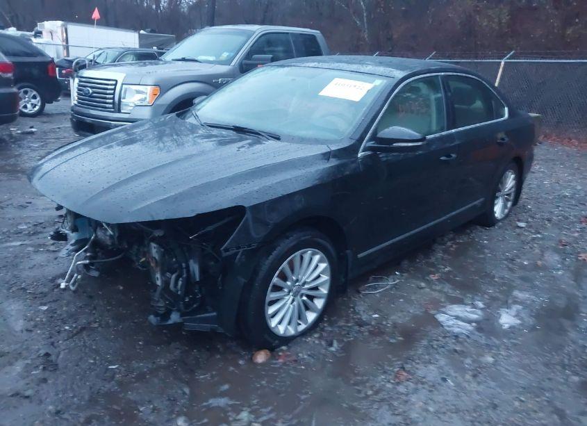 Photo 2 of 2016 Volkswagen Passat 1.8T SE (VIN 1VWBT7A33GC052231)