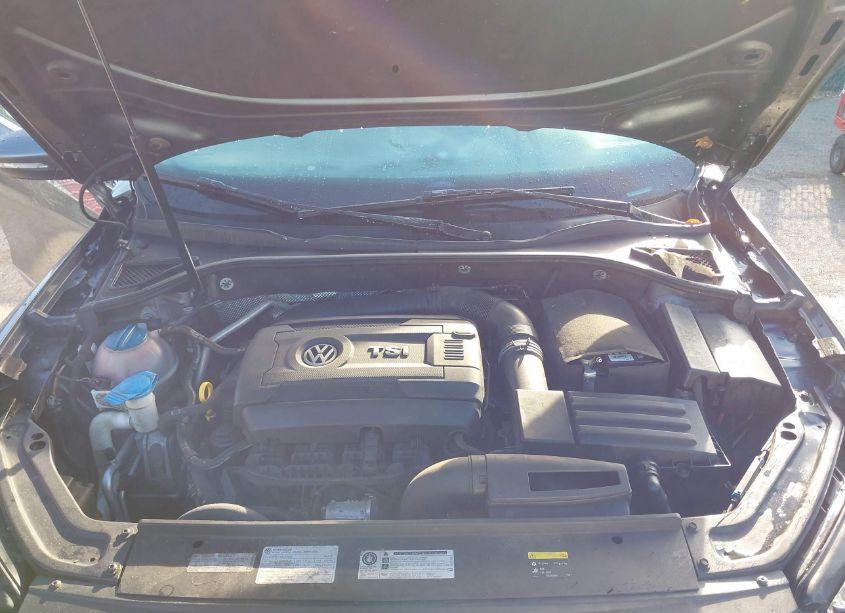 Photo 10 of 2016 Volkswagen Passat 1.8T SE (VIN 1VWBT7A33GC058515)