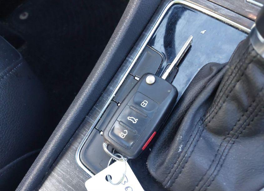 Photo 11 of 2016 Volkswagen Passat 1.8T SE (VIN 1VWBT7A33GC058515)