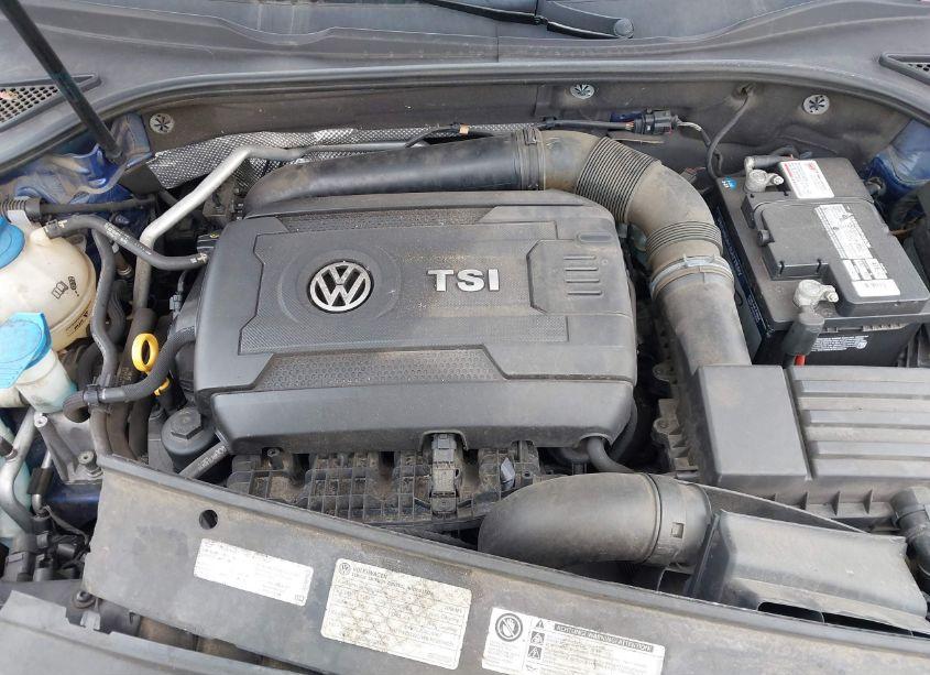 Photo 10 of 2016 Volkswagen Passat 1.8T SE (VIN 1VWBT7A33GC064170)