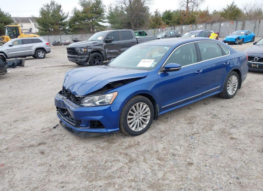 Photo 2 of 2016 Volkswagen Passat 1.8T SE (VIN 1VWBT7A33GC064170)