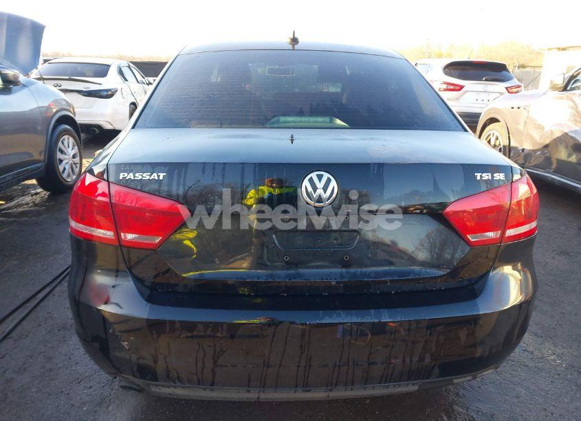 Photo 16 of 2014 Volkswagen Passat 1.8T SE (VIN 1VWBT7A34EC048489)
