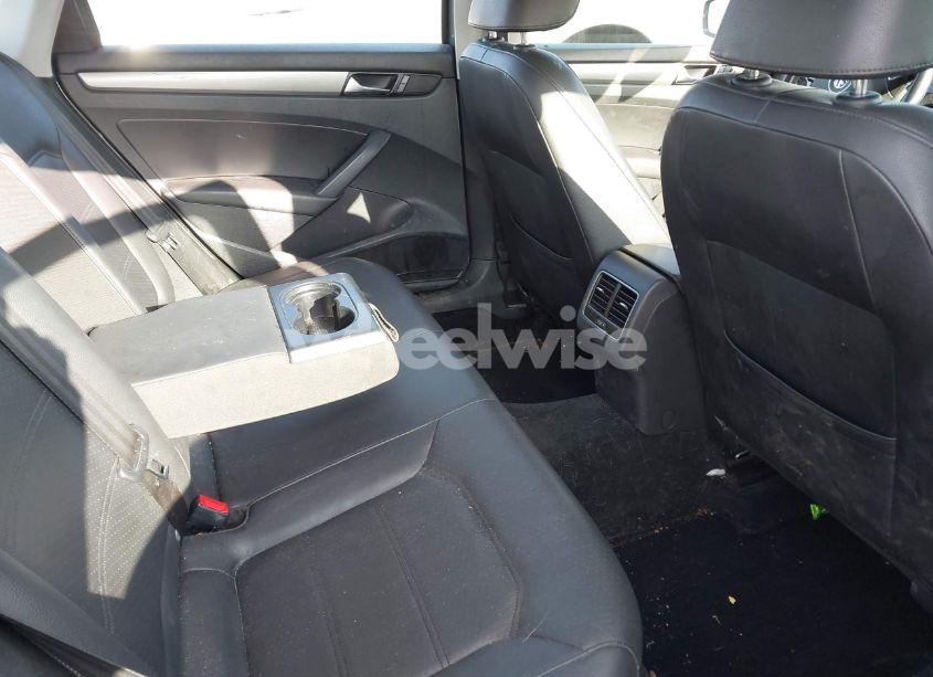 Photo 8 of 2014 Volkswagen Passat 1.8T SE (VIN 1VWBT7A34EC058651)