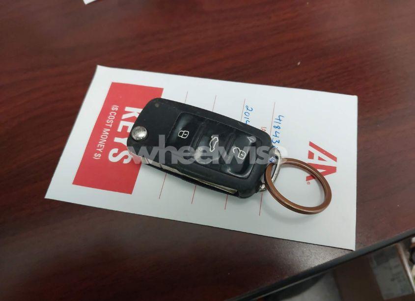 Photo 11 of 2014 Volkswagen Passat 1.8T SE (VIN 1VWBT7A34EC072615)