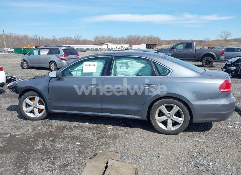 Photo 14 of 2014 Volkswagen Passat 1.8T SE (VIN 1VWBT7A34EC072615)