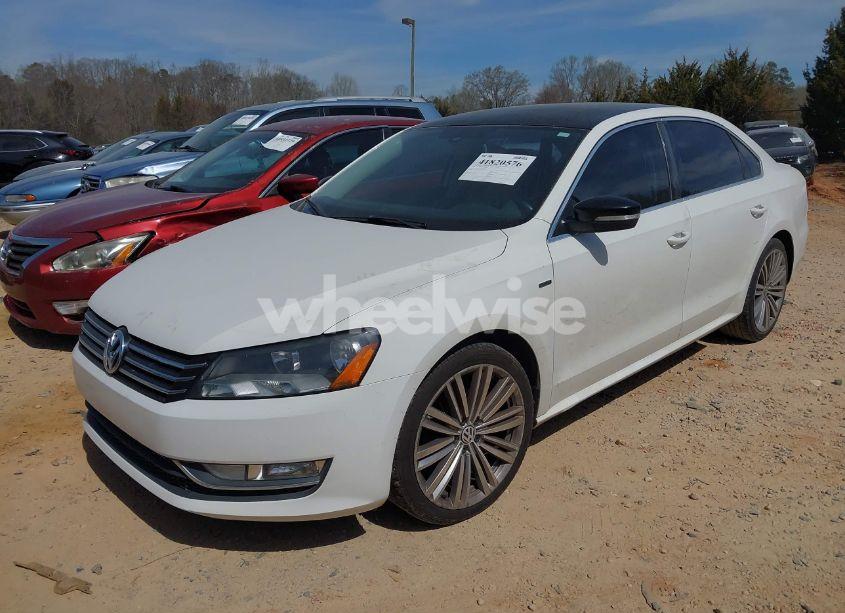 Photo 2 of 2014 Volkswagen Passat 1.8T SPORT (VIN 1VWBT7A34EC097532)