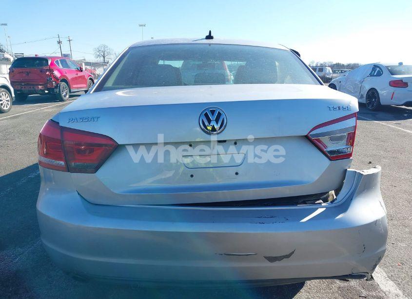 Photo 16 of 2014 Volkswagen Passat 1.8T SE (VIN 1VWBT7A34EC103510)