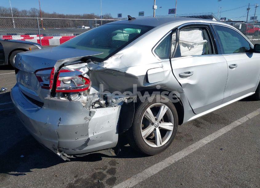 Photo 6 of 2014 Volkswagen Passat 1.8T SE (VIN 1VWBT7A34EC103510)