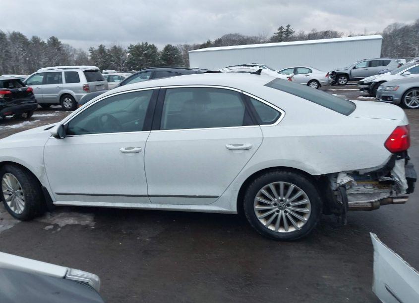 Photo 15 of 2016 Volkswagen Passat 1.8T SE (VIN 1VWBT7A34GC044087)