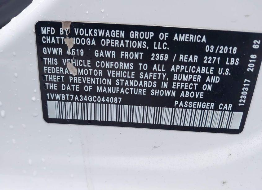 Photo 9 of 2016 Volkswagen Passat 1.8T SE (VIN 1VWBT7A34GC044087)