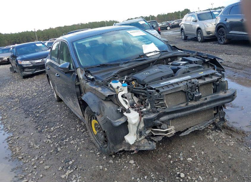 2016 Volkswagen Passat 1.8T SE (VIN 1VWBT7A34GC061262) main photo