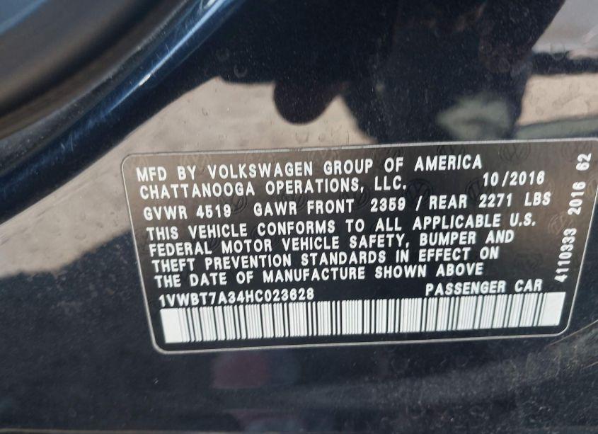 Photo 9 of 2017 Volkswagen Passat 1.8T SE (VIN 1VWBT7A34HC023628)