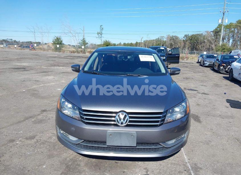 Photo 12 of 2014 Volkswagen Passat 1.8T SE (VIN 1VWBT7A35EC050011)