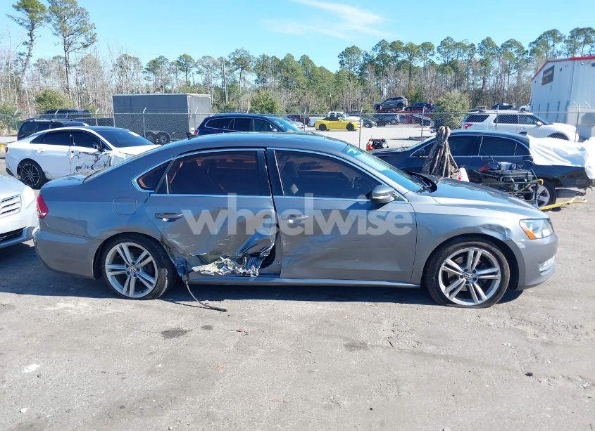 Photo 13 of 2014 Volkswagen Passat 1.8T SE (VIN 1VWBT7A35EC050011)