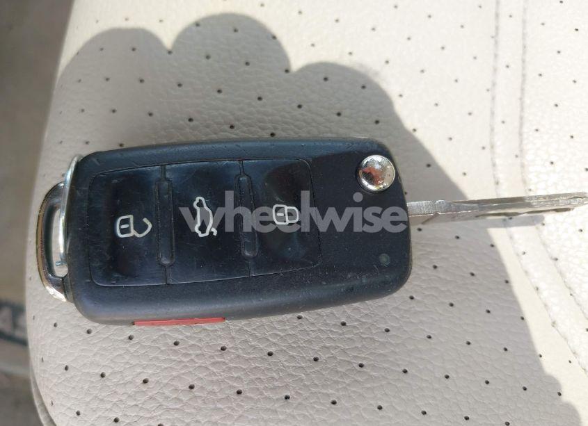 Photo 11 of 2014 Volkswagen Passat 1.8T SE (VIN 1VWBT7A35EC057749)