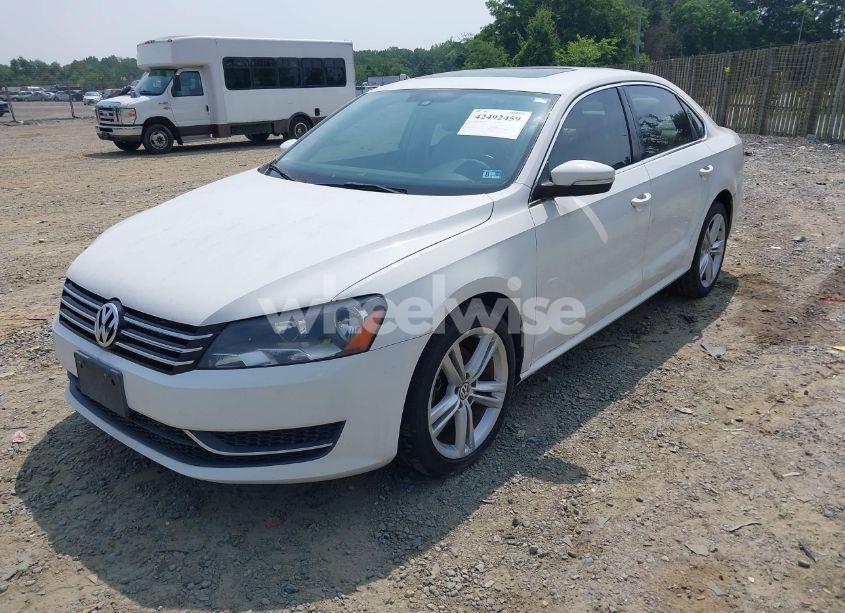 Photo 2 of 2014 Volkswagen Passat 1.8T SE (VIN 1VWBT7A35EC057749)