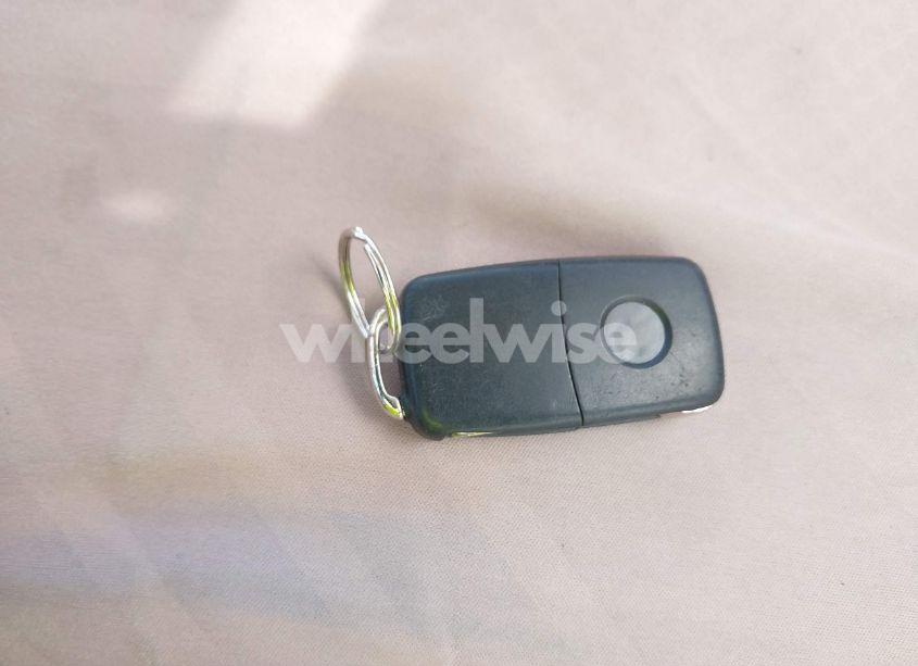 Photo 11 of 2014 Volkswagen Passat 1.8T SE (VIN 1VWBT7A35EC081887)