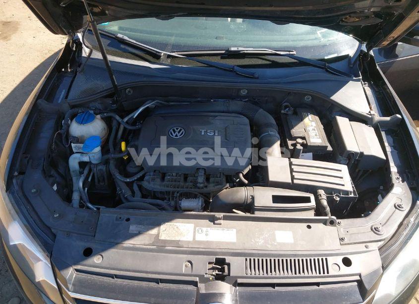 Photo 10 of 2014 Volkswagen Passat 1.8T SE (VIN 1VWBT7A35EC096082)