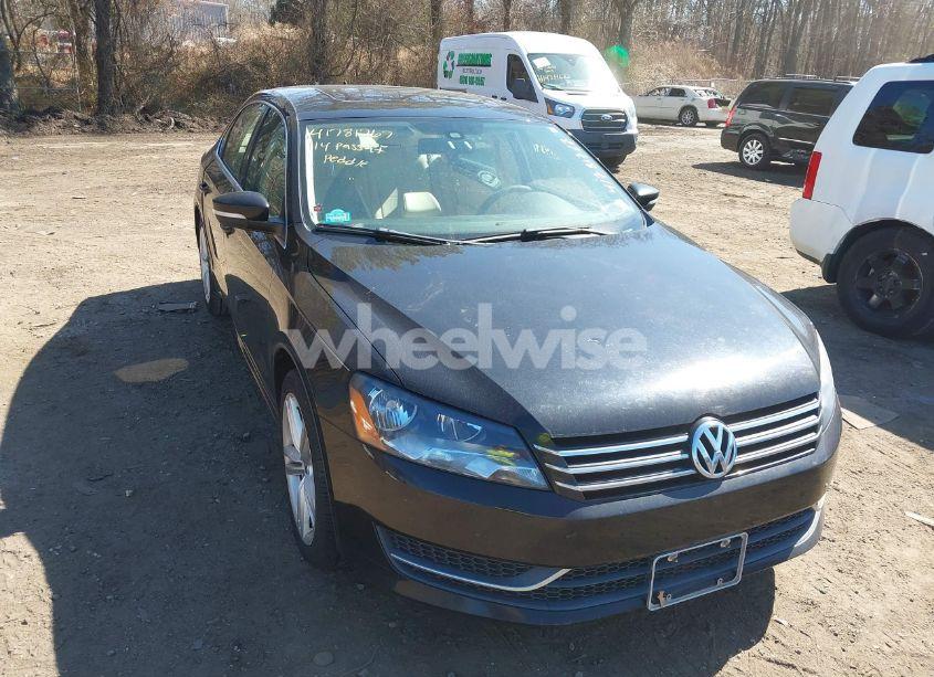 Photo 6 of 2014 Volkswagen Passat 1.8T SE (VIN 1VWBT7A35EC096082)