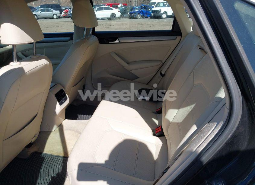 Photo 8 of 2014 Volkswagen Passat 1.8T SE (VIN 1VWBT7A35EC096082)