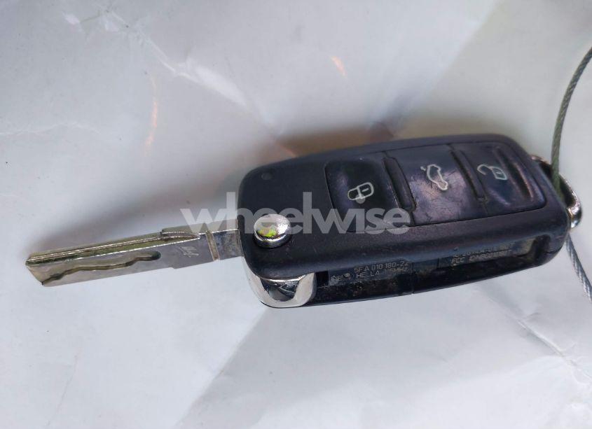 Photo 11 of 2015 Volkswagen Passat 1.8T SE (VIN 1VWBT7A35FC005796)