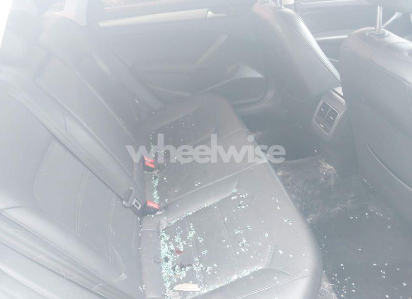 Photo 8 of 2015 Volkswagen Passat 1.8T SE (VIN 1VWBT7A35FC078330)