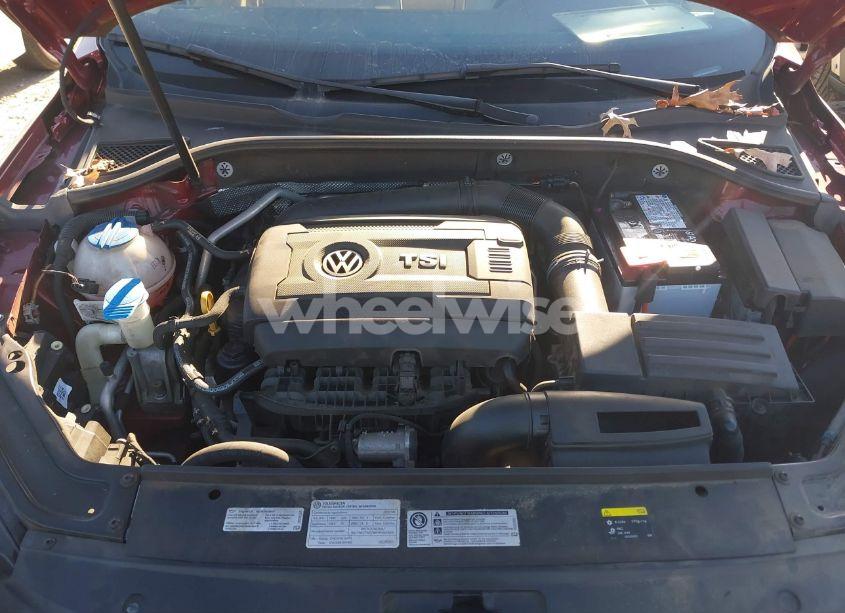 Photo 10 of 2016 Volkswagen Passat 1.8T SE (VIN 1VWBT7A35GC007839)