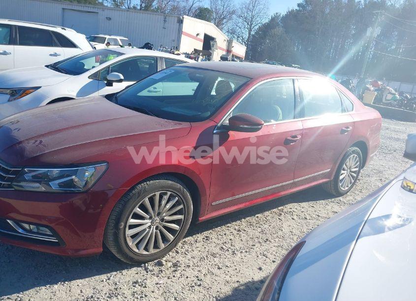 Photo 14 of 2016 Volkswagen Passat 1.8T SE (VIN 1VWBT7A35GC007839)