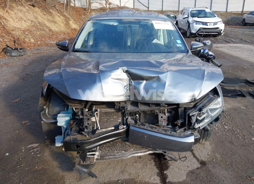 Photo 12 of 2016 Volkswagen Passat 1.8T SE (VIN 1VWBT7A35GC010918)