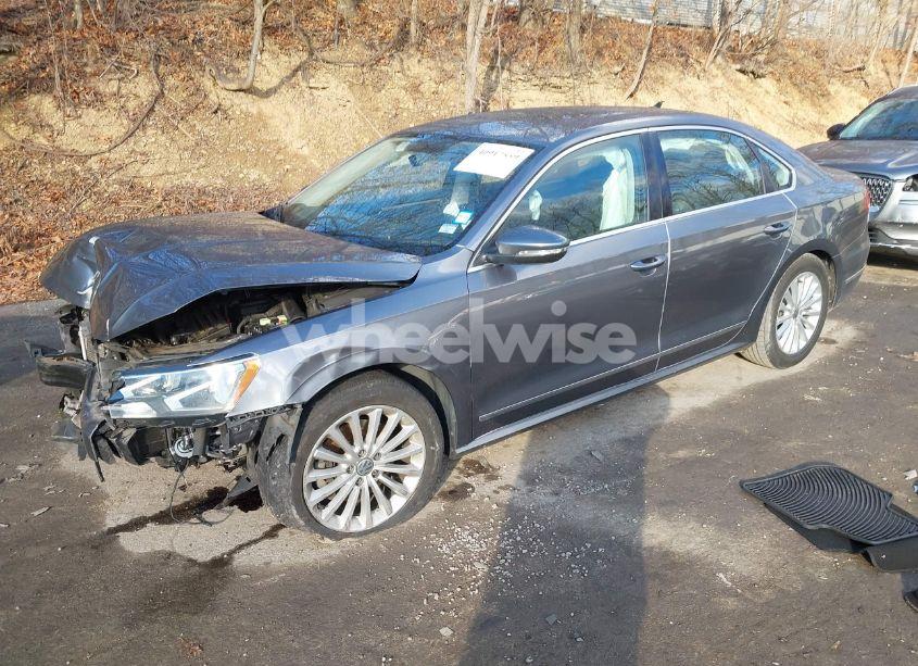 Photo 2 of 2016 Volkswagen Passat 1.8T SE (VIN 1VWBT7A35GC010918)