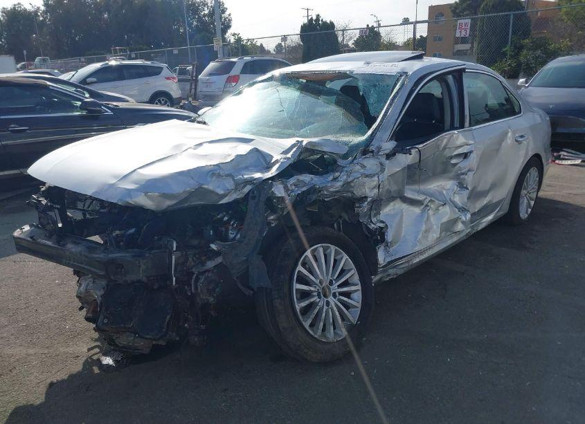 Photo 2 of 2016 Volkswagen Passat 1.8T SE (VIN 1VWBT7A35GC017884)