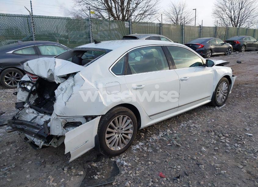 Photo 4 of 2016 Volkswagen Passat 1.8T SE (VIN 1VWBT7A35GC067121)