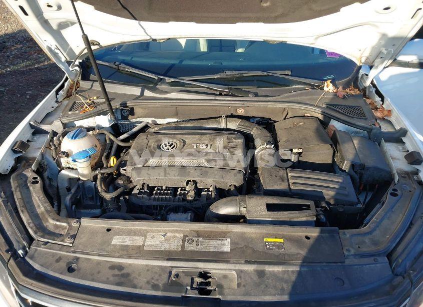 Photo 10 of 2017 Volkswagen Passat 1.8T SE (VIN 1VWBT7A35HC029034)