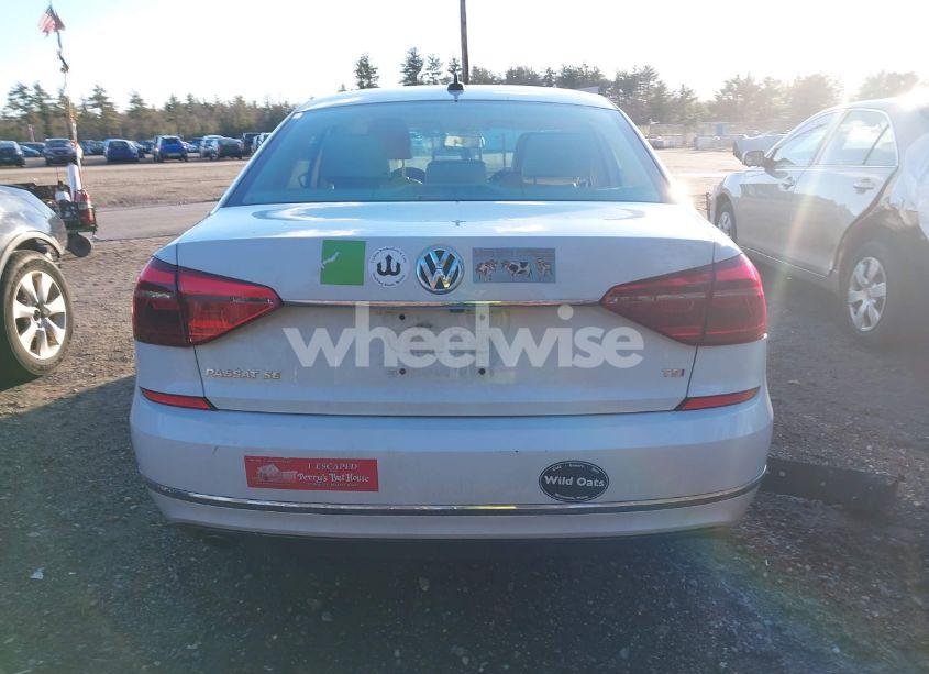 Photo 16 of 2017 Volkswagen Passat 1.8T SE (VIN 1VWBT7A35HC029034)