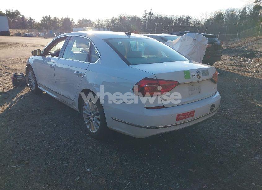 Photo 3 of 2017 Volkswagen Passat 1.8T SE (VIN 1VWBT7A35HC029034)