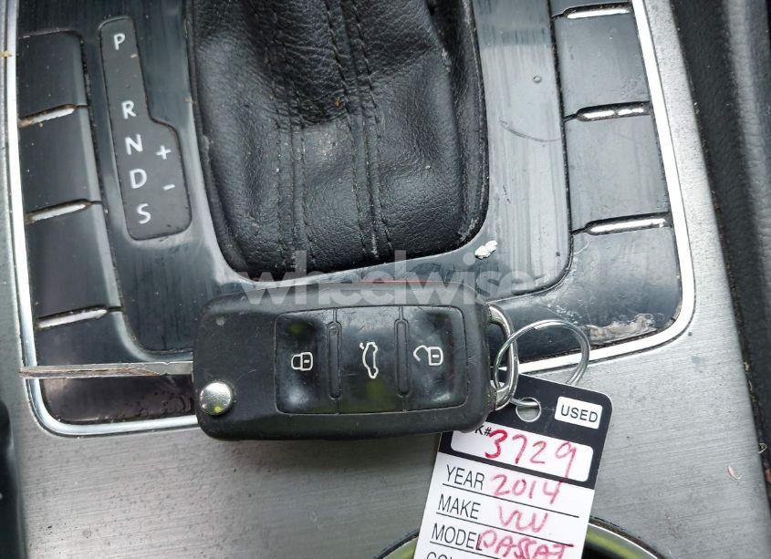 Photo 11 of 2014 Volkswagen Passat 1.8T SE (VIN 1VWBT7A36EC076049)