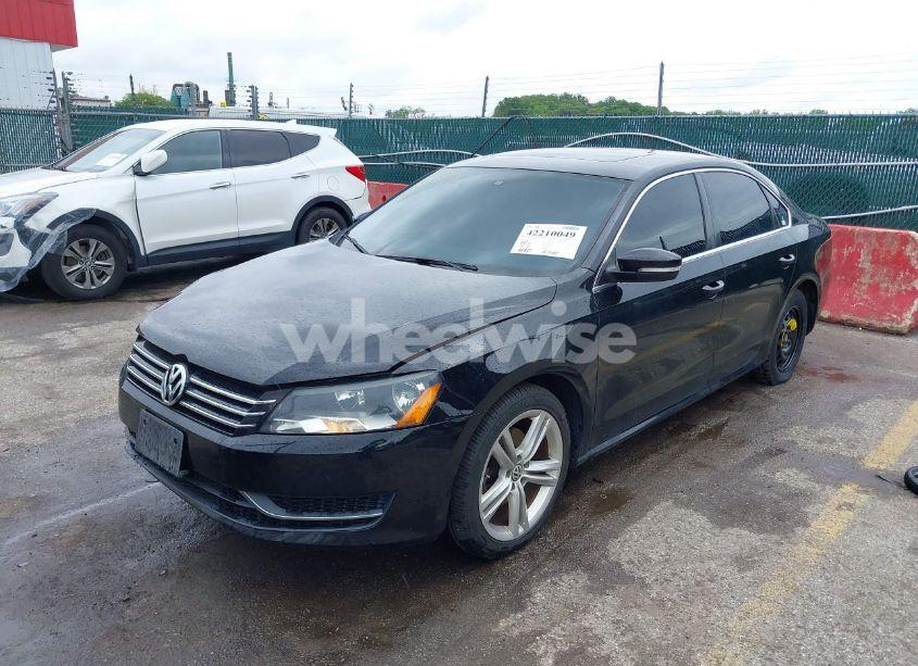 Photo 2 of 2014 Volkswagen Passat 1.8T SE (VIN 1VWBT7A36EC076049)