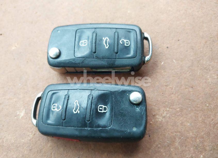 Photo 11 of 2014 Volkswagen Passat 1.8T SE (VIN 1VWBT7A36EC076441)