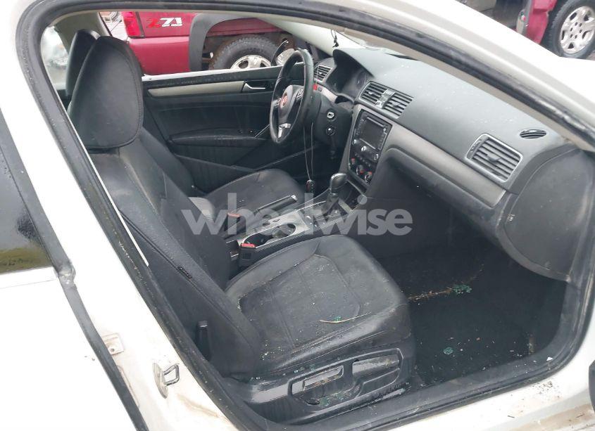 Photo 5 of 2014 Volkswagen Passat 1.8T SE (VIN 1VWBT7A36EC076441)