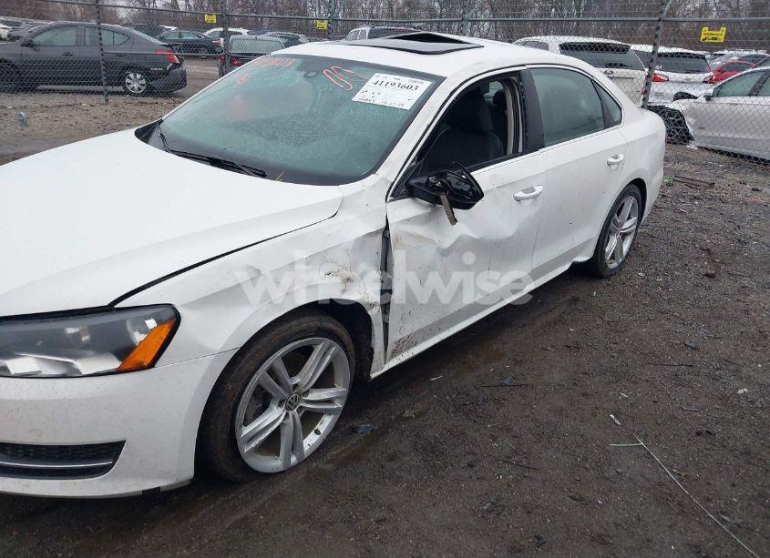 Photo 6 of 2014 Volkswagen Passat 1.8T SE (VIN 1VWBT7A36EC076441)