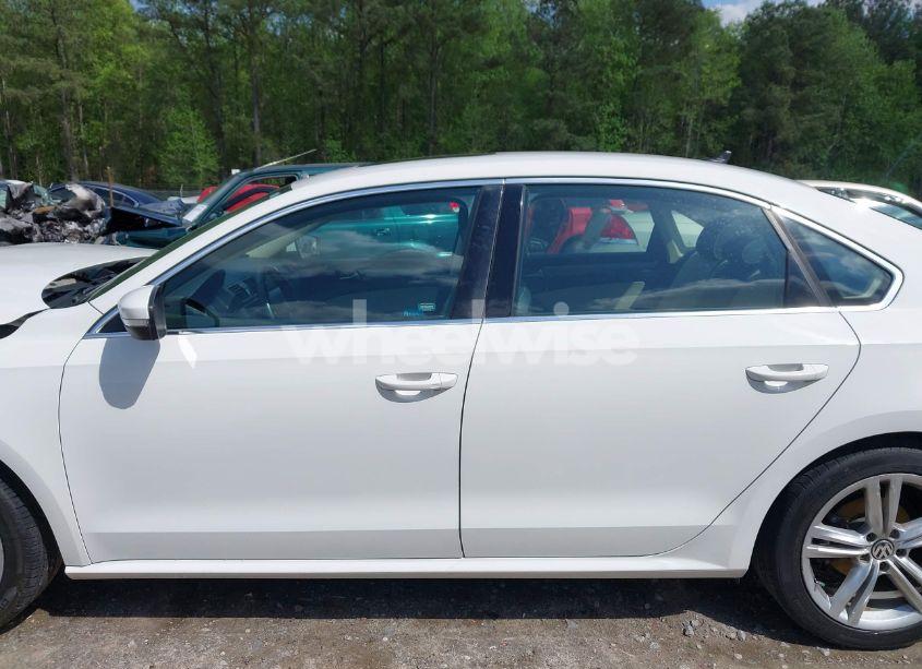 Photo 15 of 2014 Volkswagen Passat 1.8T SE (VIN 1VWBT7A36EC088217)