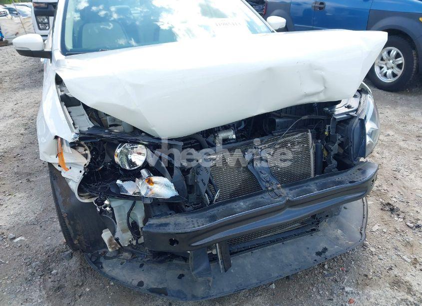 Photo 18 of 2014 Volkswagen Passat 1.8T SE (VIN 1VWBT7A36EC088217)