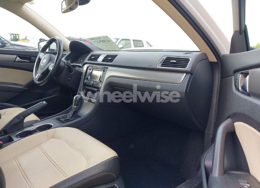 Photo 5 of 2014 Volkswagen Passat 1.8T SE (VIN 1VWBT7A36EC088217)