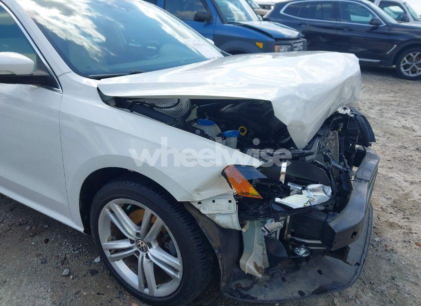 Photo 6 of 2014 Volkswagen Passat 1.8T SE (VIN 1VWBT7A36EC088217)