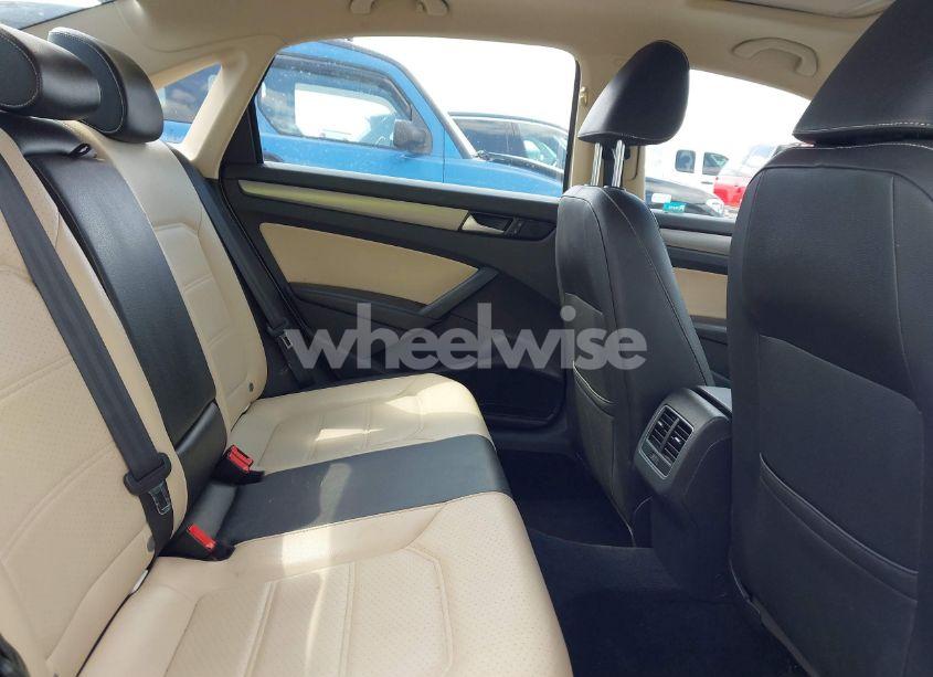 Photo 8 of 2014 Volkswagen Passat 1.8T SE (VIN 1VWBT7A36EC088217)