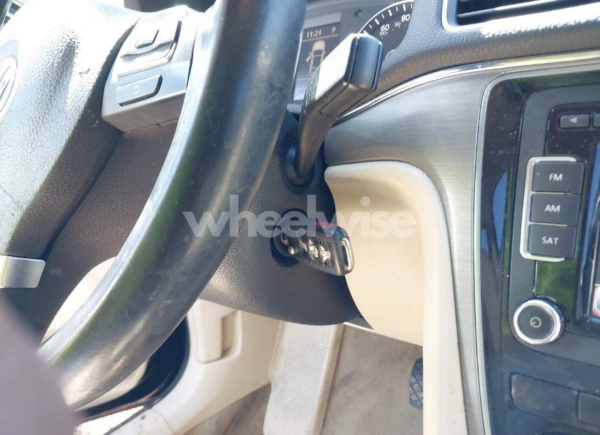 Photo 11 of 2014 Volkswagen Passat 1.8T SE (VIN 1VWBT7A36EC093451)