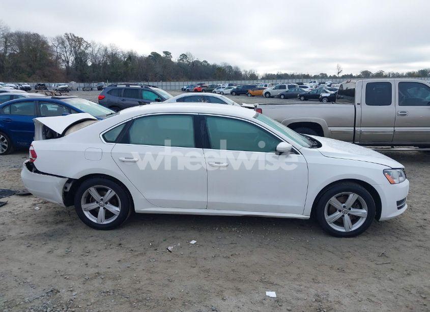 Photo 13 of 2015 Volkswagen Passat 1.8T SE (VIN 1VWBT7A36FC004222)